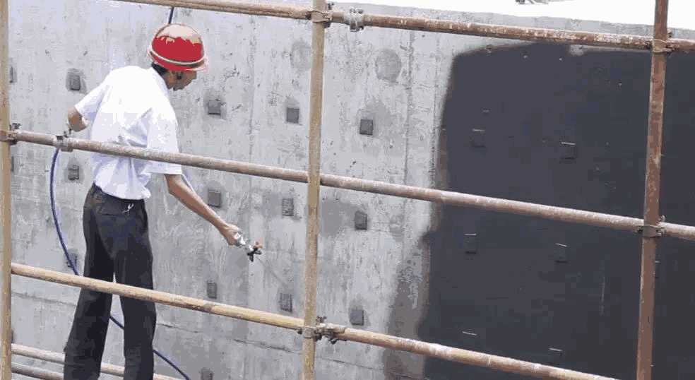 这种防水材料想要防水效果好,用量一定要足! 防水材料,防水涂料厂家,工程防水,水泥基渗透结晶防水涂料,防水堵漏,防水施工