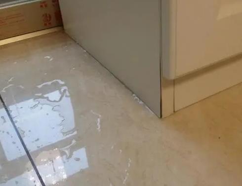 卫生间防水,防水涂料厂家,防水材料,家装防水涂料,堵漏王,卫生间防水施工注意事项