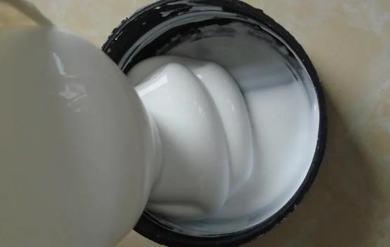 “有胶就有甲醛”?瓷砖胶是否也含甲醛? 瓷砖胶,背胶,瓷砖背胶,腻子胶水.玻璃胶水,朗凯奇防水辅材,朗凯奇瓷砖背胶