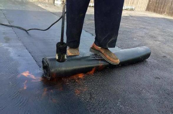 高温多雨的夏季,屋面防水和保温功能缺一不可! 屋面防水,屋顶防水卷材,防水涂料厂家,防水材料,朗凯奇