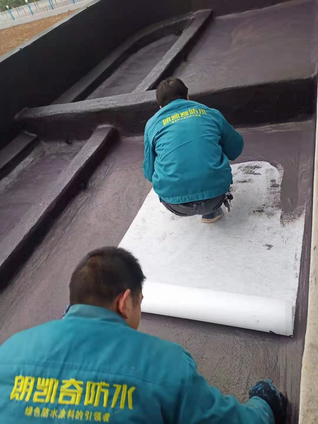 屋面防水堵漏工程施工及注意事项 屋面防水堵漏工程施工,防水工程,防水卷材,防水涂料,堵漏王,朗凯奇