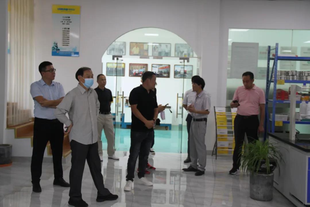 洛阳铭德房地产等一行领导到朗凯奇防水参观考察自愈合防水系统 朗凯奇防水,自愈合防水系统,参观考察,防水材料