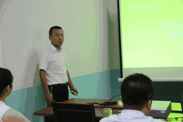 人人都是产品专家——朗凯奇开展内部培训和业务技能演讲比赛 朗凯奇,朗凯奇防水,防水涂料,防水材料厂家,涂料加盟,防水材料