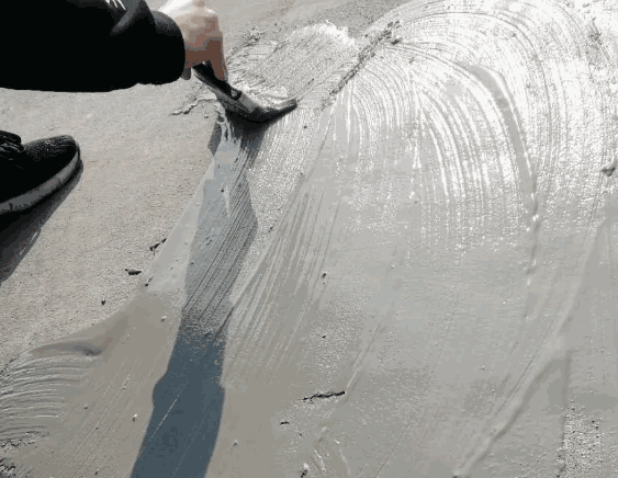 干基面刷防水涂料,会出现什么问题? 防水涂料,防水材料,防水涂料厂家,朗凯奇防水,防水涂膜,中国防水十大品牌